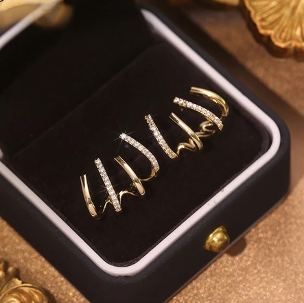 Brincos Quatro Pontas - Banhados a Ouro 18k